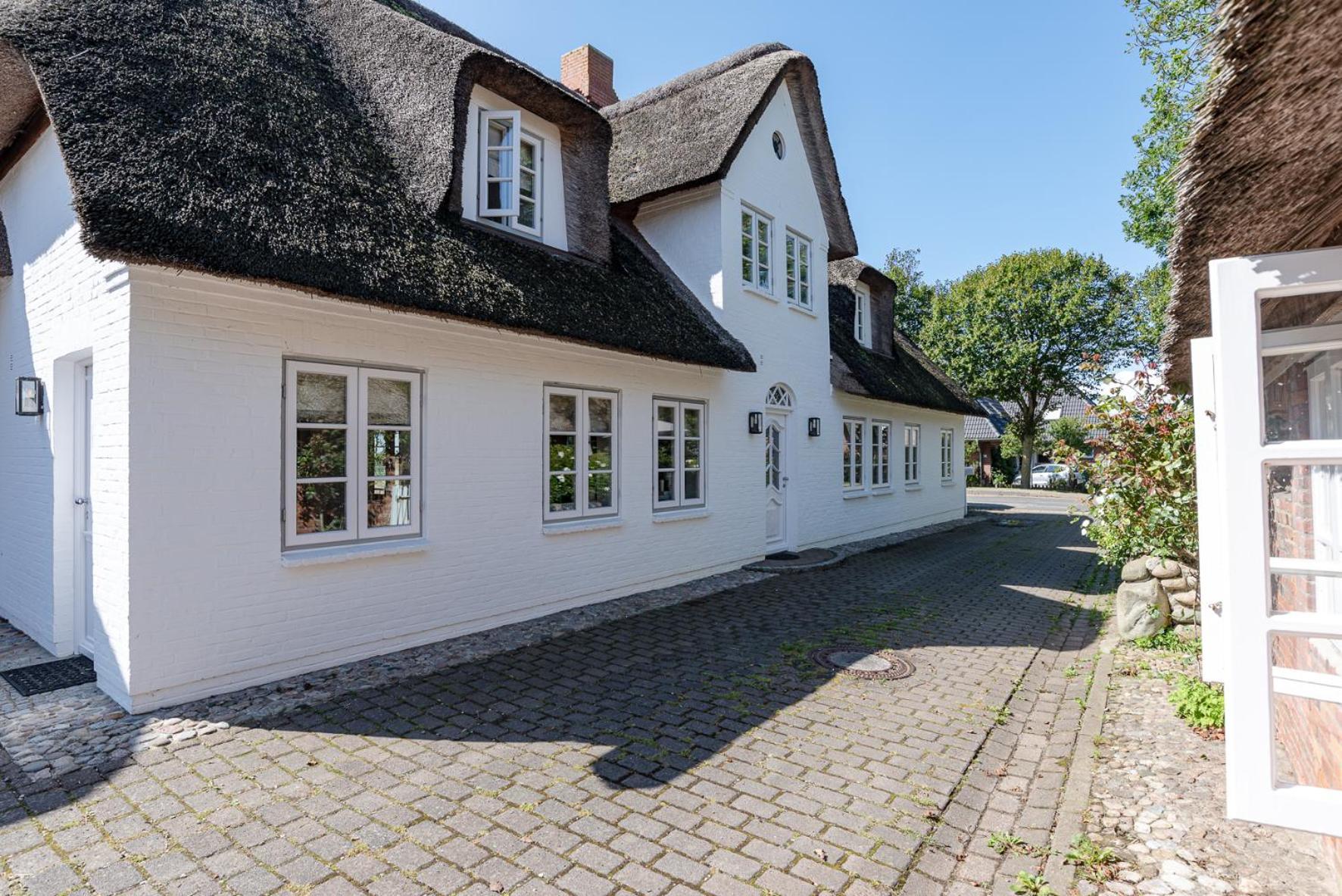 Kapitaenshaus Ost Villa Oldsum Eksteriør bilde